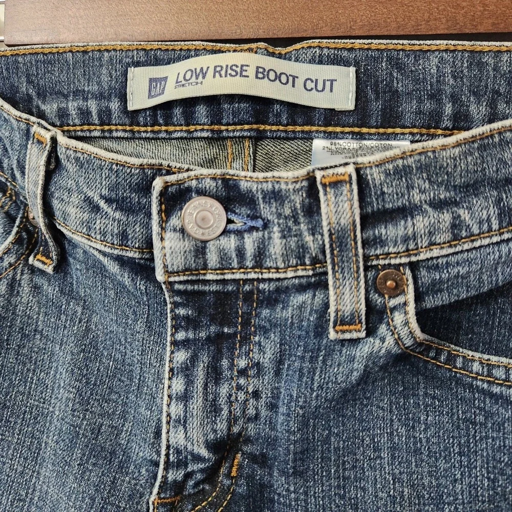 Y2k GAP womens bootcut medium wash denim Size 4‎